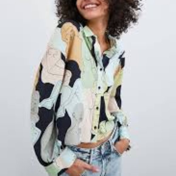 Zara Tops - ZARA PRINTED SHIRT TOP